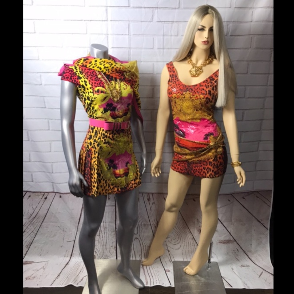 VERSACE - Picture 3 of 6